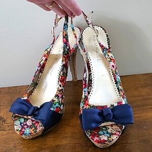 Rampage "Grayson" floral opentoe platform heels with Navy bow size 10